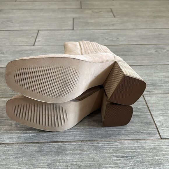 Andre Assous Naia Square Toe Water Resistant Ankle Booties - Picture 12 of 13